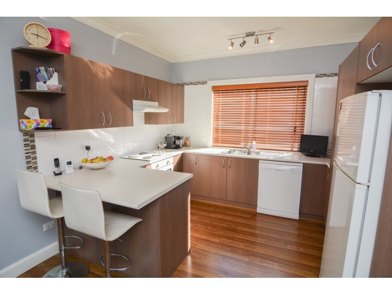 61 Enfield Avenue, Lithgow NSW 2790