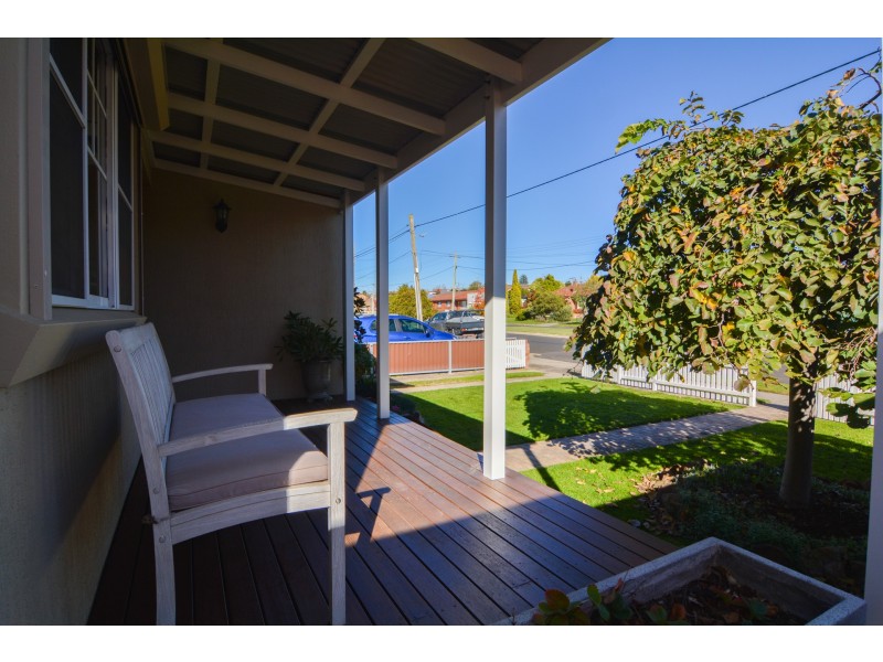 61 Enfield Avenue, Lithgow NSW 2790