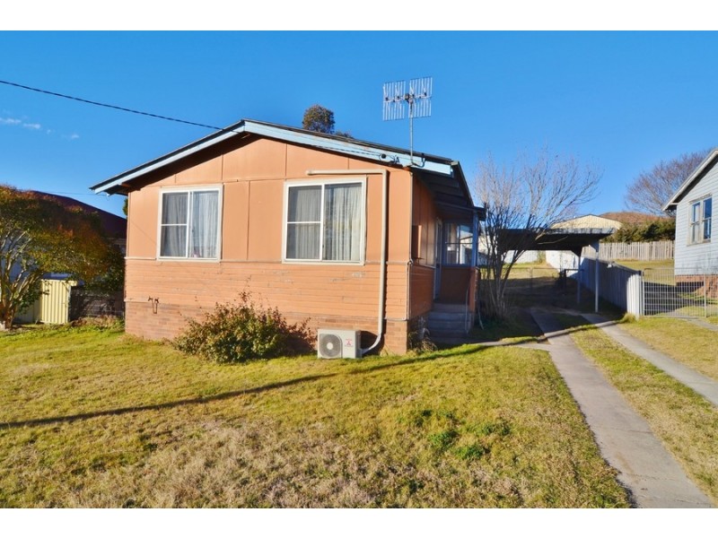 12 Hume Avenue, Wallerawang NSW 2845