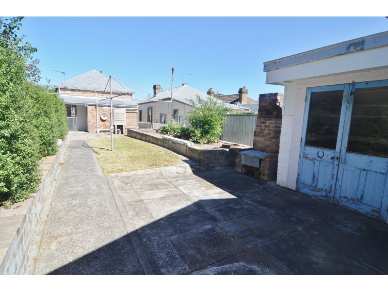 37 Calero Street, Lithgow NSW 2790