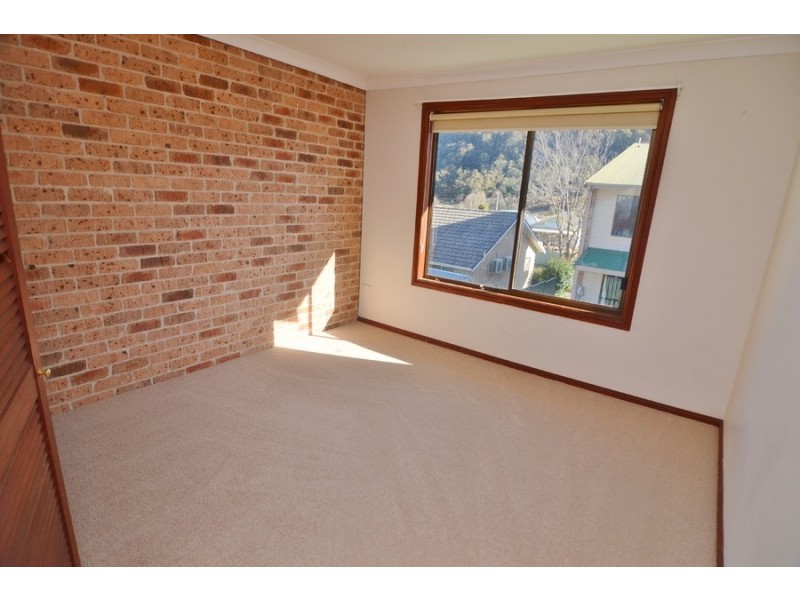 2/18 Redgate Street, Lithgow NSW 2790