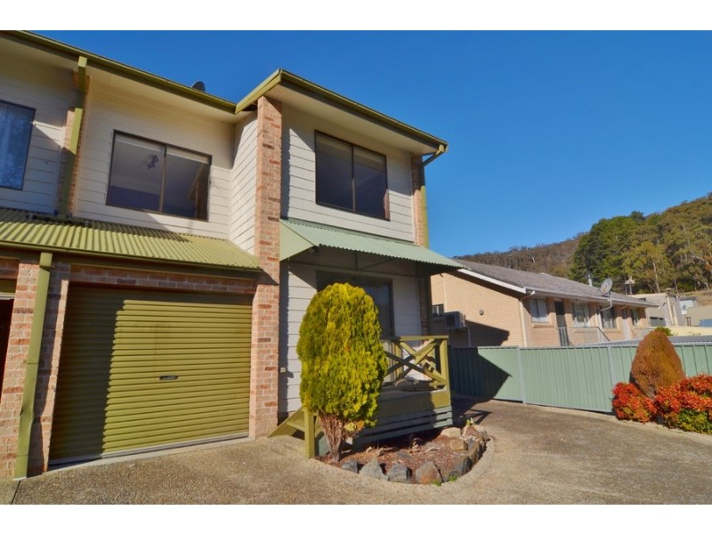 2/18 Redgate Street, Lithgow NSW 2790