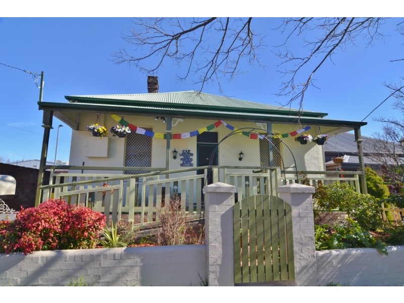 6 John Street, Lithgow NSW 2790