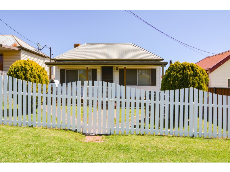 11 Cox Street, Portland NSW 2847