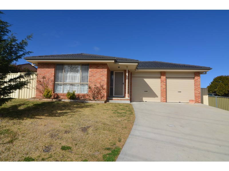 94 Landa Street, Lithgow NSW 2790