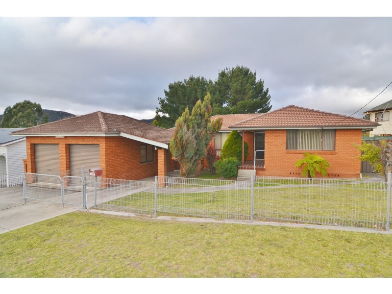 19 Tweed Road, Lithgow NSW 2790