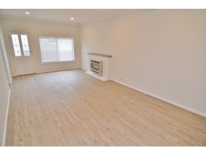 33 Martini Parade, Lithgow NSW 2790