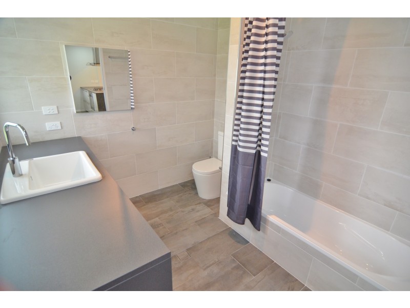 33 Martini Parade, Lithgow NSW 2790