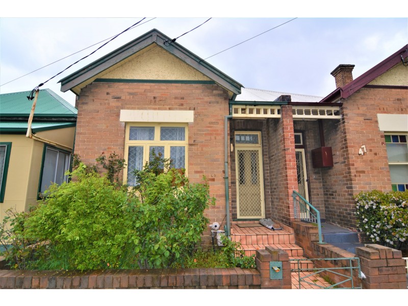 45 Read Avenue, Lithgow NSW 2790