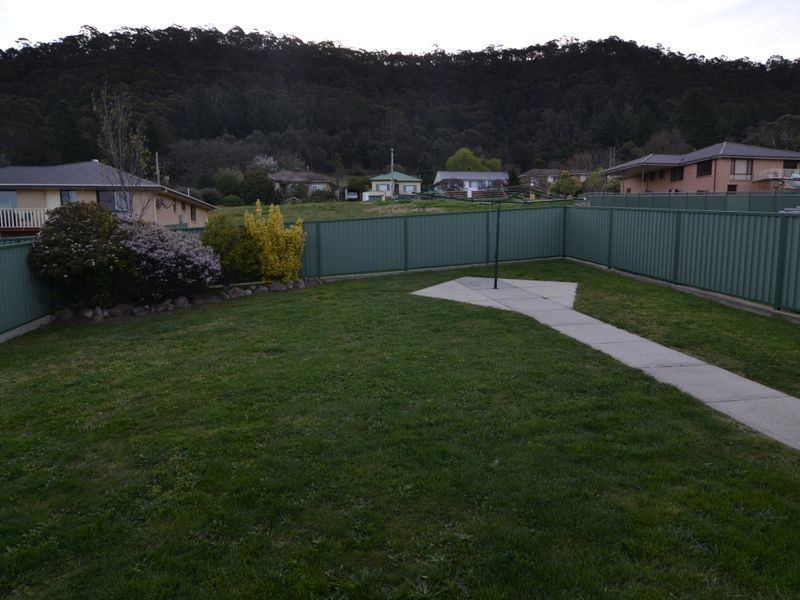 14b Wilton Close, Lithgow NSW 2790