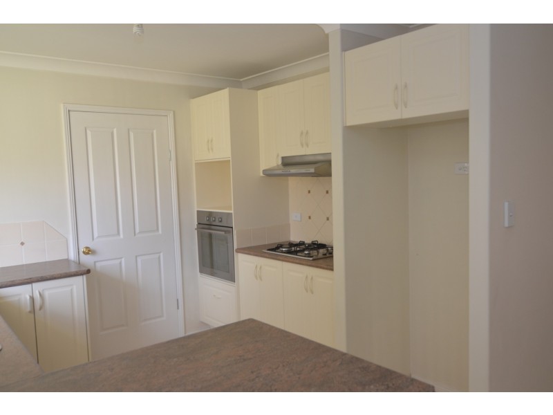 11 Sandford Avenue, Lithgow NSW 2790