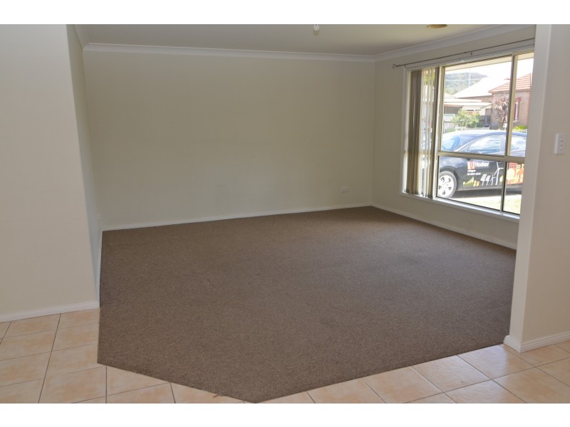 11 Sandford Avenue, Lithgow NSW 2790