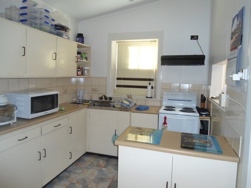 37 Read Avenue, Lithgow NSW 2790