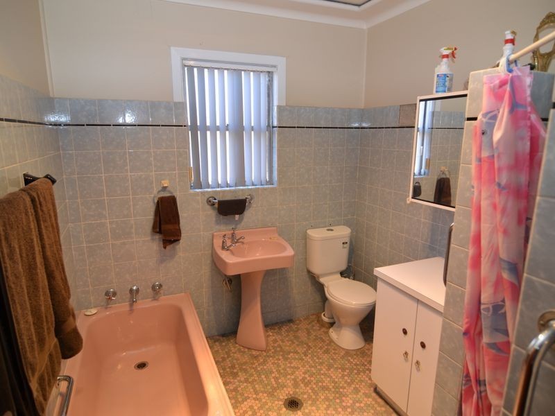 69 Rifle Parade, Lithgow NSW 2790