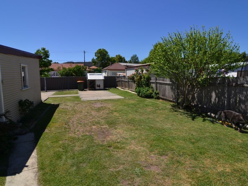 69 Rifle Parade, Lithgow NSW 2790
