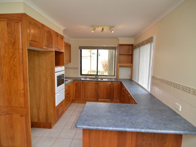 35 Chifley Road, Lithgow NSW 2790