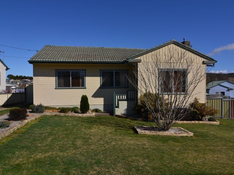 11 Higgins Street, Lithgow NSW 2790