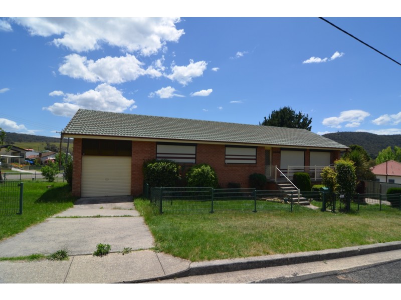 2a Page Street, Lithgow NSW 2790