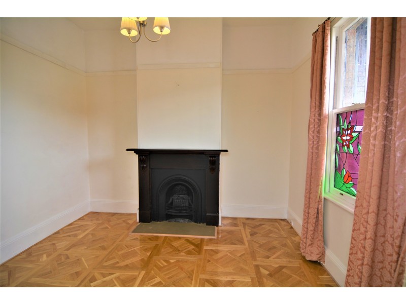 21 Inch Street, Lithgow NSW 2790