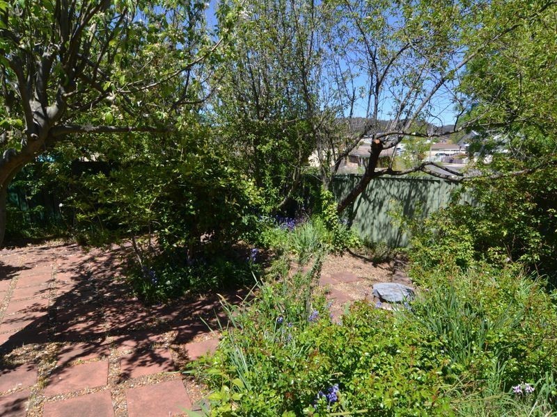 17 Guy Street, Lithgow NSW 2790