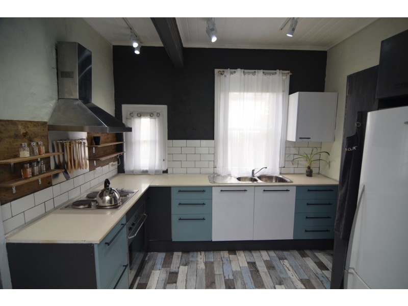 42 Cook Street, Lithgow NSW 2790