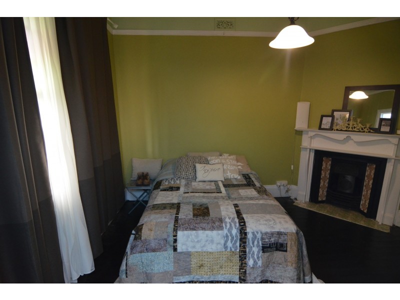 42 Cook Street, Lithgow NSW 2790