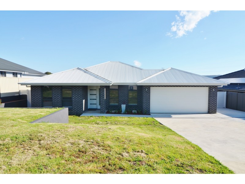 11 Surveyors Way, Lithgow NSW 2790