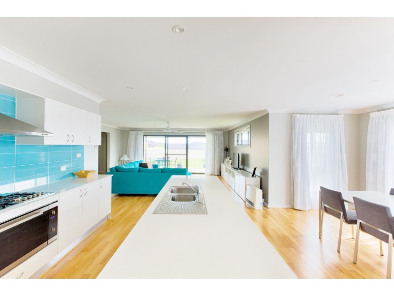 11 Surveyors Way, Lithgow NSW 2790