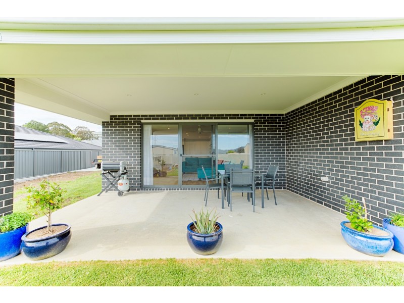 11 Surveyors Way, Lithgow NSW 2790