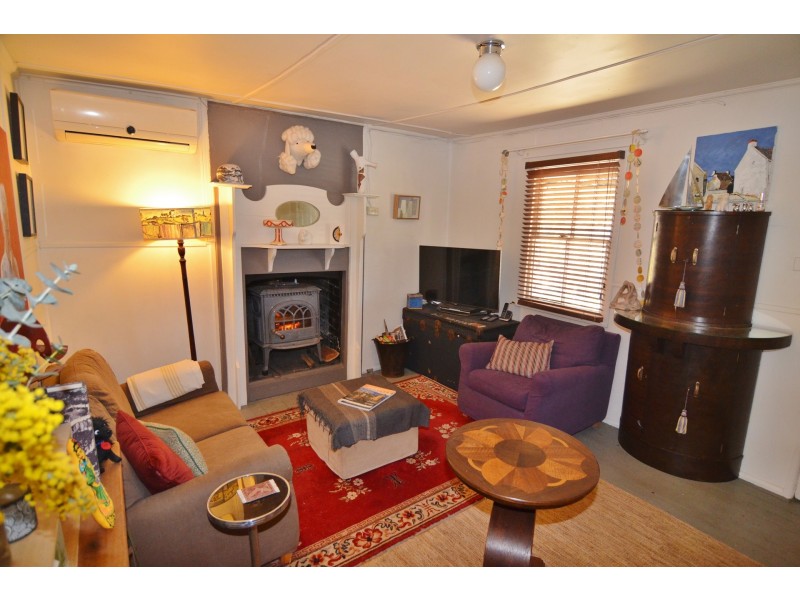 1 Purchas Street, Portland NSW 2847