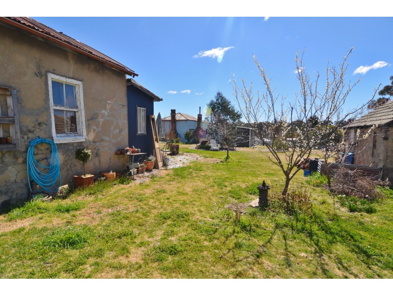 1 Purchas Street, Portland NSW 2847