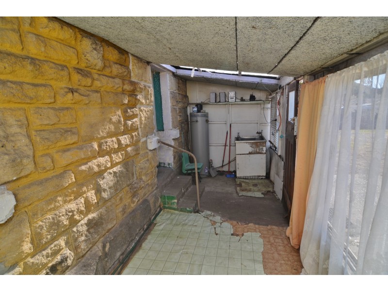 1A Fullagar Avenue, Lithgow NSW 2790