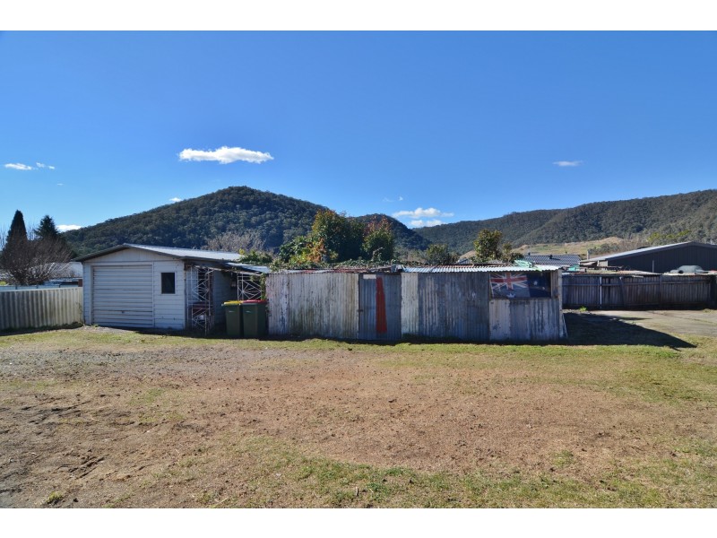 1A Fullagar Avenue, Lithgow NSW 2790