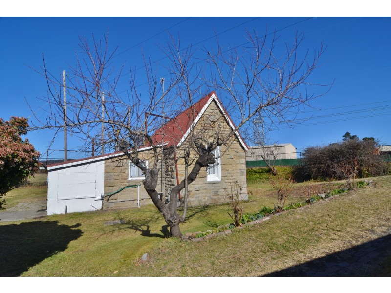 1A Fullagar Avenue, Lithgow NSW 2790