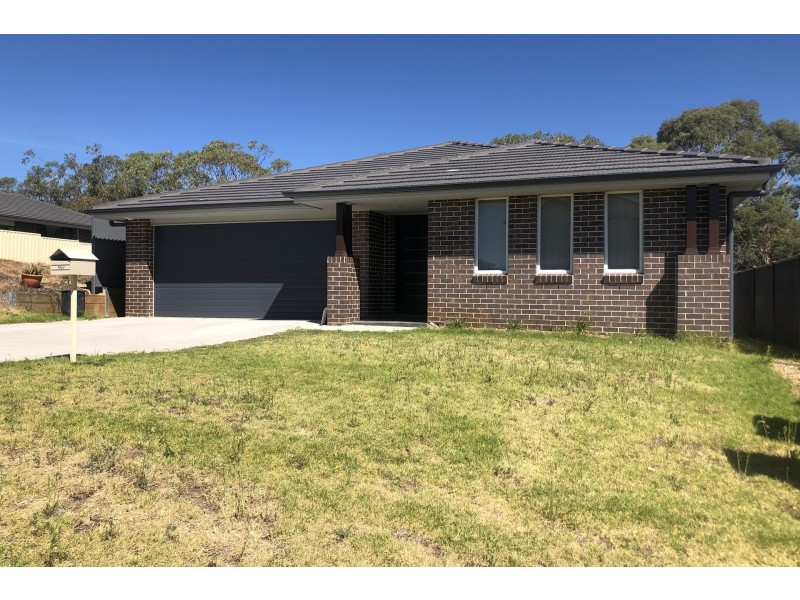 13 Henning Crescent, Wallerawang NSW 2845