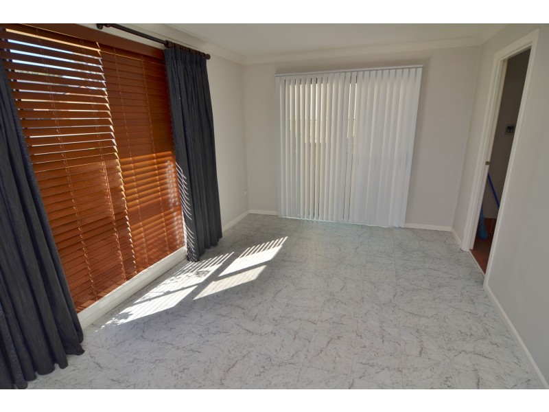 4 Claret Ash Avenue, Lithgow NSW 2790