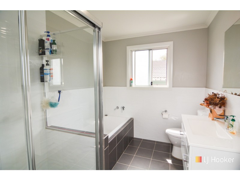 18 Chivers Close, Lithgow NSW 2790