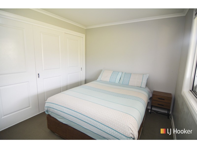 18 Chivers Close, Lithgow NSW 2790