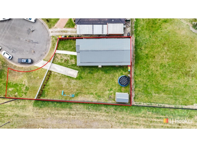 18 Chivers Close, Lithgow NSW 2790