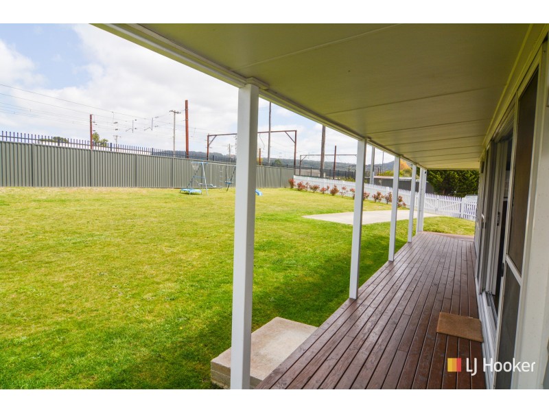 18 Chivers Close, Lithgow NSW 2790