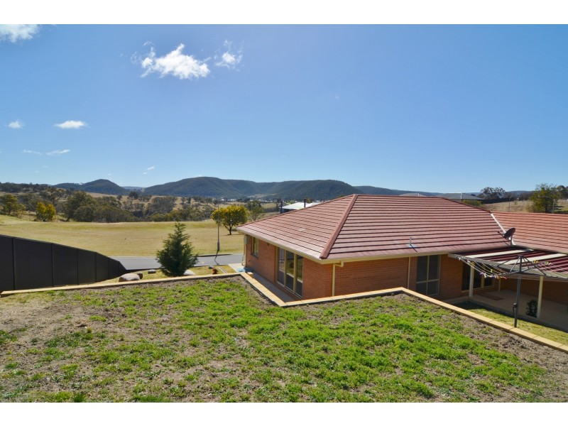 10 Kirby Avenue, Lithgow NSW 2790