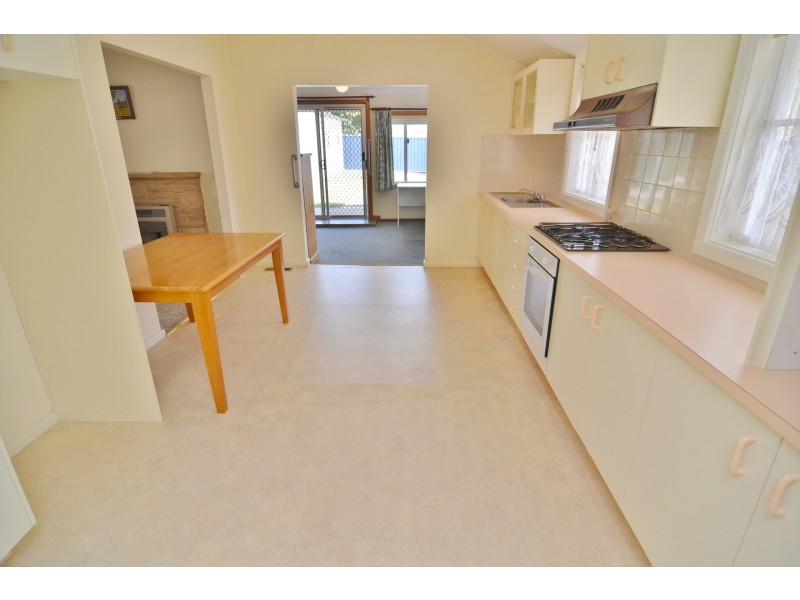 23 Martini Parade, Lithgow NSW 2790