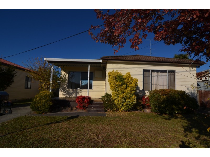95 Rifle Parade, Lithgow NSW 2790