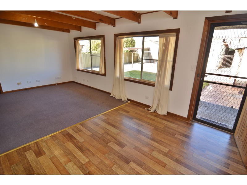95 Rifle Parade, Lithgow NSW 2790