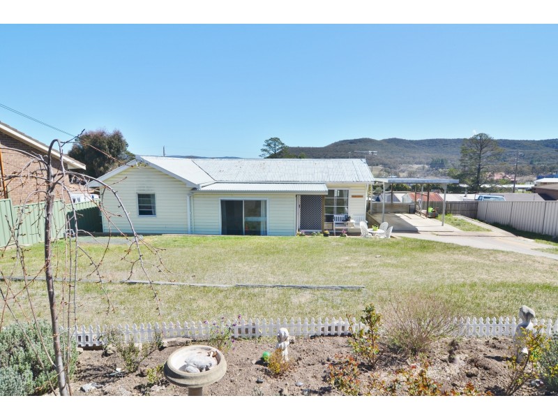 20 James Parade, Wallerawang NSW 2845