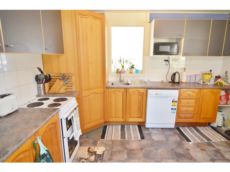 20 James Parade, Wallerawang NSW 2845