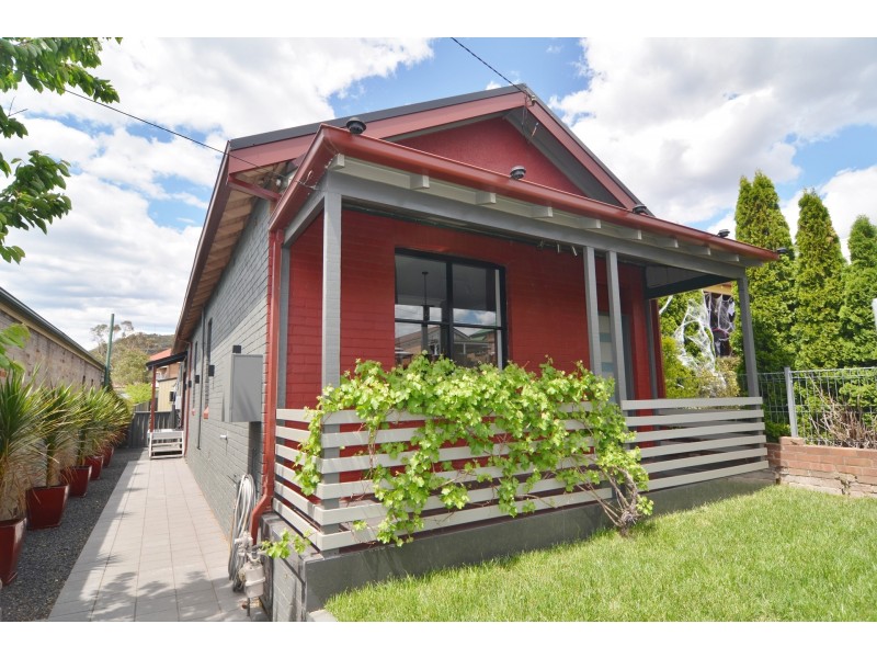 25 Ferro Street, Lithgow NSW 2790