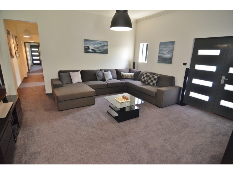 25 Ferro Street, Lithgow NSW 2790