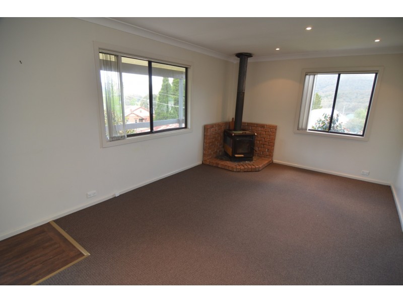 3 Hillrange Crescent, Lithgow NSW 2790