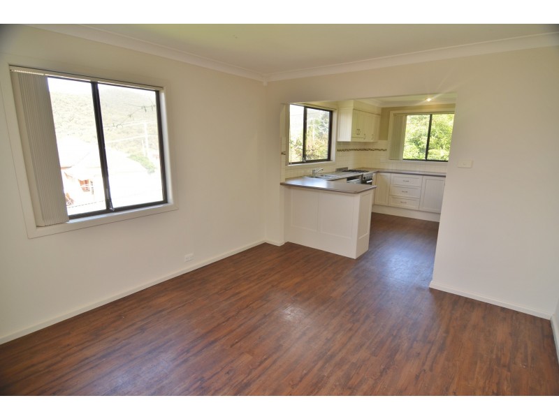 3 Hillrange Crescent, Lithgow NSW 2790